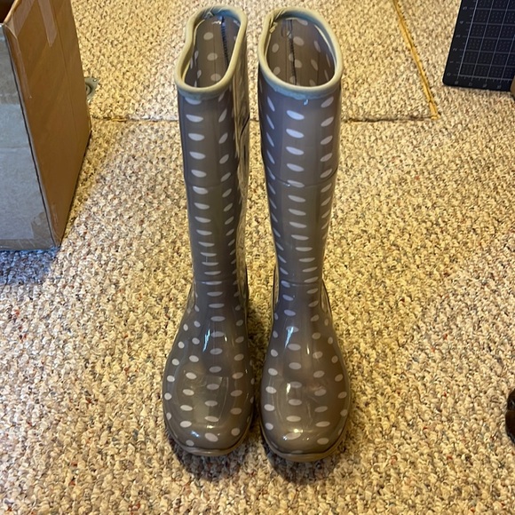 Itasca Shoes - Tall Waterproof Rain Boots Size 10
